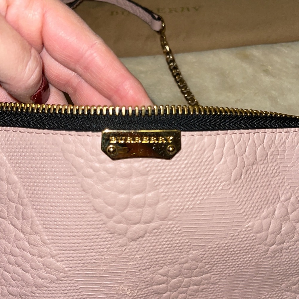 Authentic Burberry Grain Check Crossbody pale orchid - Picture 4 of 14